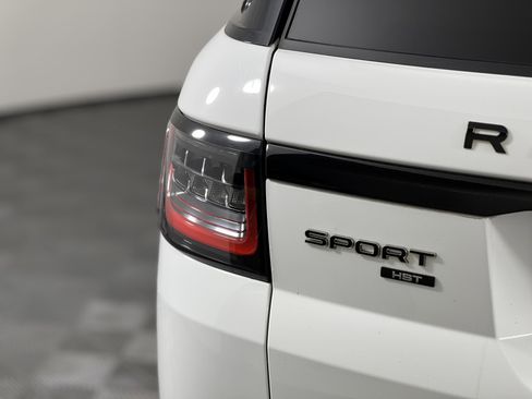 Used 2022 Land Rover Range Rover Sport HST image 11