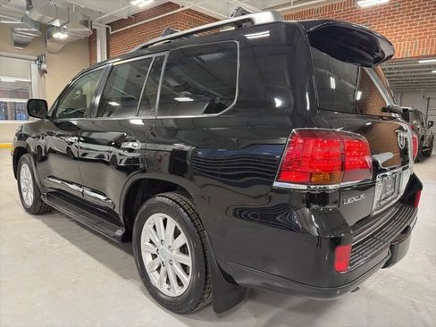 Used 2010 Lexus LX 570 4WD image 5