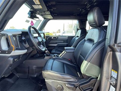 Used 2023 Ford Bronco Badlands image 28