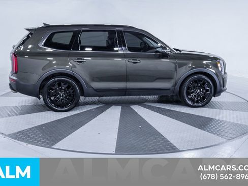 Used 2022 Kia Telluride SX w/ SX Prestige Package image 9