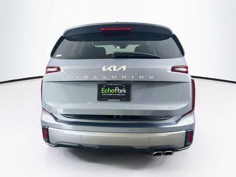 Used 2025 Kia Telluride S FWD image 7