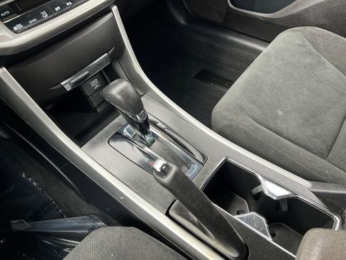 Used 2013 Honda Accord LX image 25