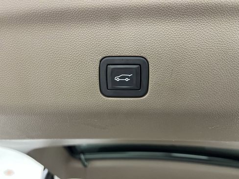 Certified 2024 GMC Yukon Denali AWD/4WD image 36