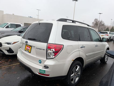 Used 2010 Subaru Forester 2.5X Premium image 2