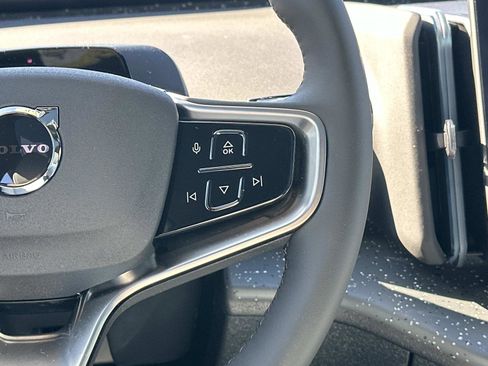 New 2025 Volvo EX30 Ultra w/ Protection Package Premier image 9
