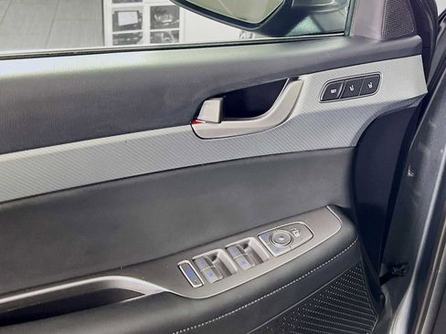 Used 2023 Hyundai Palisade SEL w/ Premium Package image 18