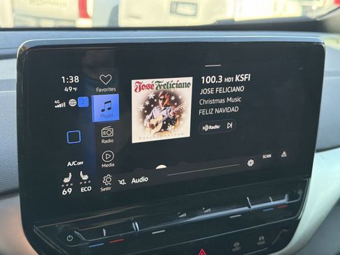 Used 2021 Volkswagen ID.4 Pro w/ ID.4 Protection Package image 24