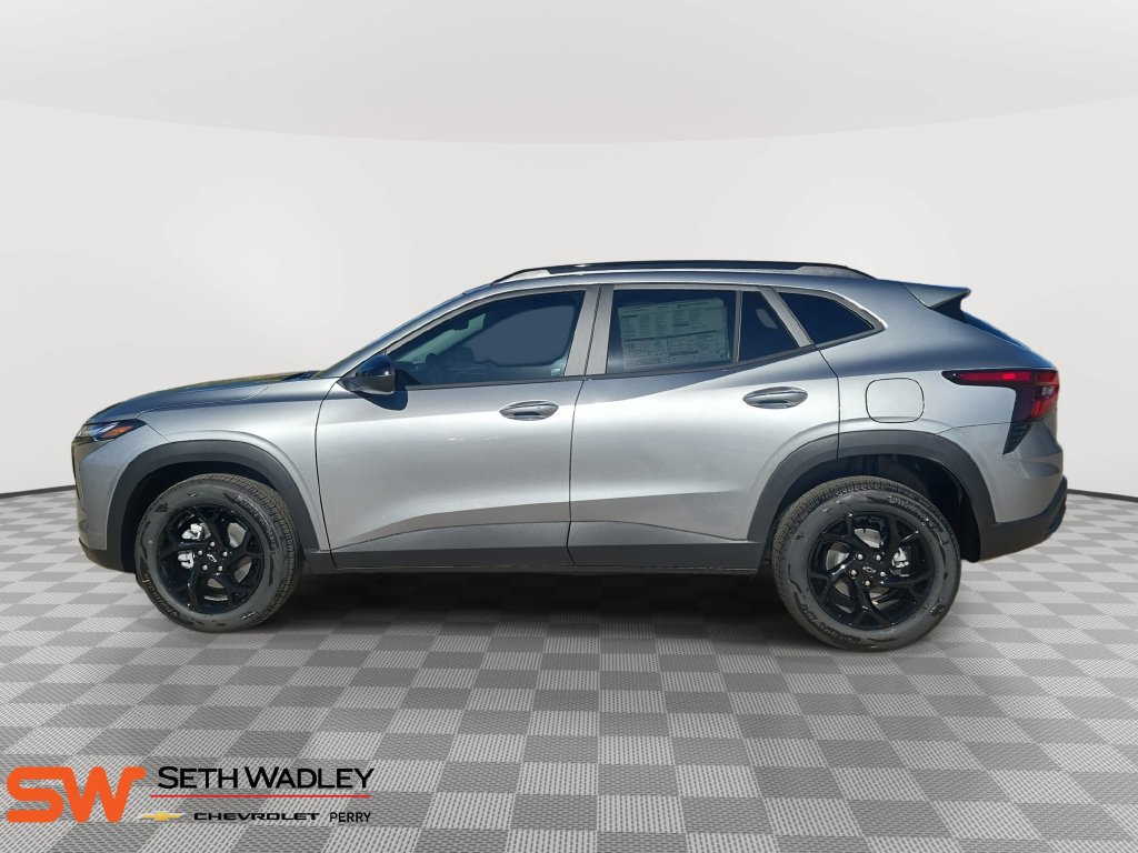 New 2026 Chevrolet Trax LT w/ Midnight Edition FWD image 4