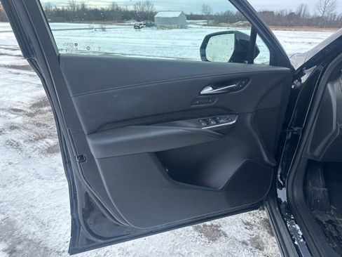 Certified 2024 Cadillac XT4 Sport w/ Cold Weather Package image 10