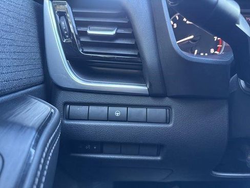 Used 2021 Nissan Rogue SV image 38