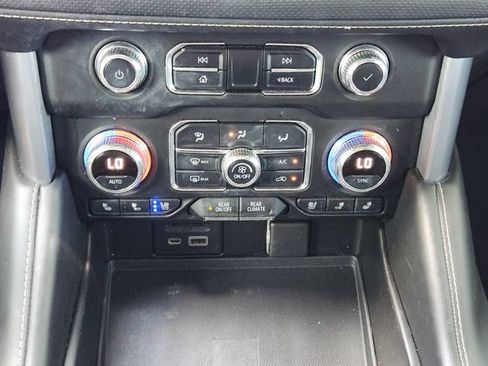 Used 2021 GMC Yukon SLT w/ SLT Premium Package RWD image 19