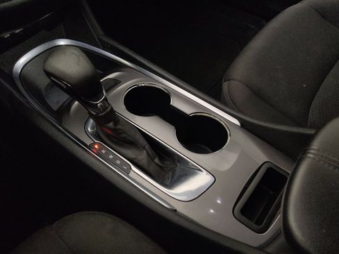 Used 2021 Chevrolet Malibu LT FWD image 26