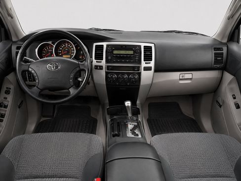 Used 2004 Toyota 4Runner Sport AWD/4WD image 5