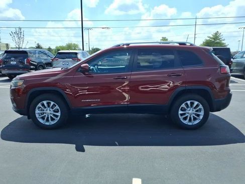 Used 2020 Jeep Cherokee Latitude w/ Cold Weather Group AWD/4WD image 4