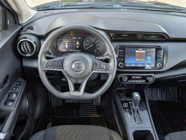 Used 2021 Nissan Kicks SV FWD image 24