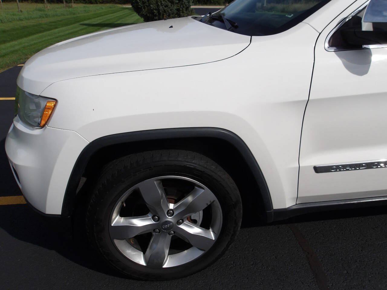 Used 2011 Jeep Grand Cherokee Overland AWD/4WD image 33
