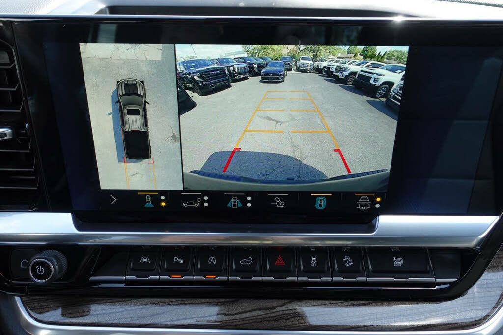 Used 2022 Chevrolet Silverado 1500 LT Trail Boss w/ LT Trail Boss Premium Package AWD/4WD image 53