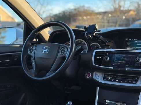 Used 2013 Honda Accord EX-L image 3