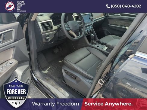 Used 2023 Volkswagen Atlas SE w/ Panoramic Sunroof Package FWD image 10