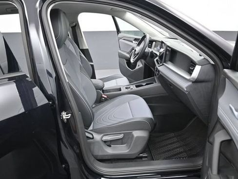 New 2026 Volkswagen Tiguan SE AWD/4WD image 14