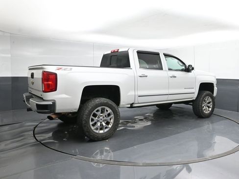 Used 2017 Chevrolet Silverado 1500 LTZ Z71 w/ LTZ Plus Package AWD/4WD image 5
