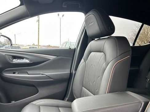 New 2026 Buick Envista Avenir image 32