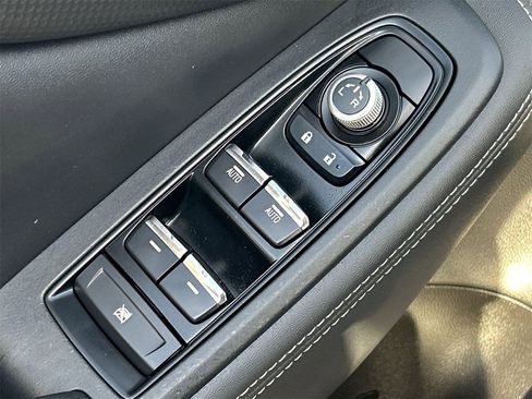 Used 2021 Subaru Forester Limited w/ Popular Package #3 image 18