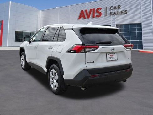 Used 2025 Toyota RAV4 LE image 10