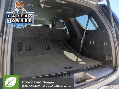 Used 2024 GMC Yukon SLT AWD/4WD image 29