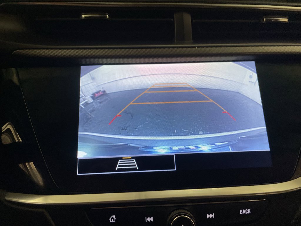 Used 2023 Buick Encore GX Select FWD image 9