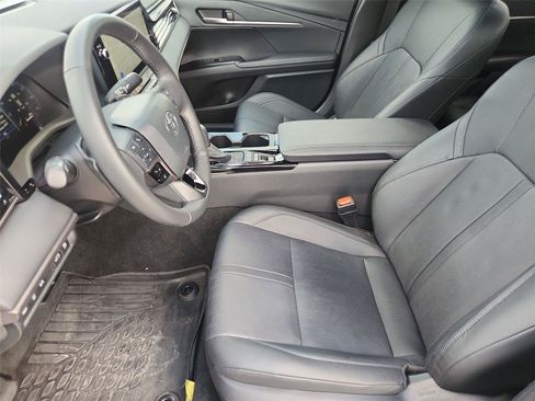 Used 2026 Toyota Camry XSE w/ Premium Package FWD image 20