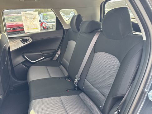 Used 2024 Kia Soul LX w/ Option Group 015 image 10