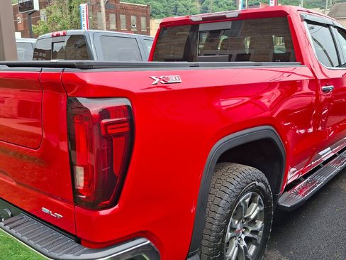 Used 2021 GMC Sierra 1500 SLT w/ SLT Convenience Package AWD/4WD image 6