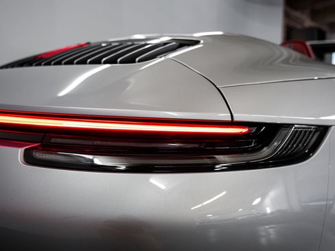 Used 2021 Porsche 911 Carrera 4S AWD/4WD image 42
