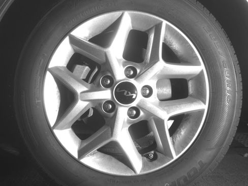 Used 2025 Kia Soul LX w/ LX Technology Package image 12