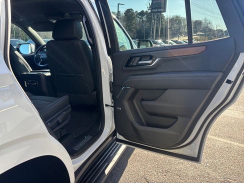 New 2026 GMC Yukon Denali w/ LPO, Floor Liner Package image 41
