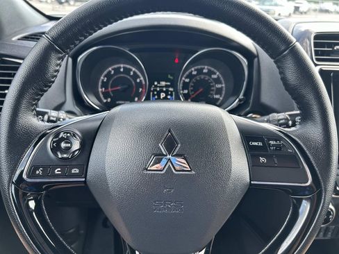 Used 2025 Mitsubishi Outlander Sport SEL image 30