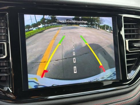 Used 2025 Dodge Durango GT AWD/4WD image 26