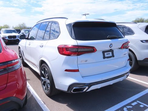 Used 2019 BMW X5 xDrive40i w/ M Sport Package AWD/4WD image 3
