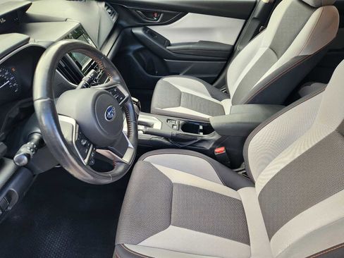 Used 2018 Subaru Crosstrek 2.0i Premium AWD/4WD image 12