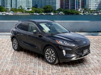 Used 2020 Ford Escape Titanium w/ Titanium Premium Package 2.0 video 3