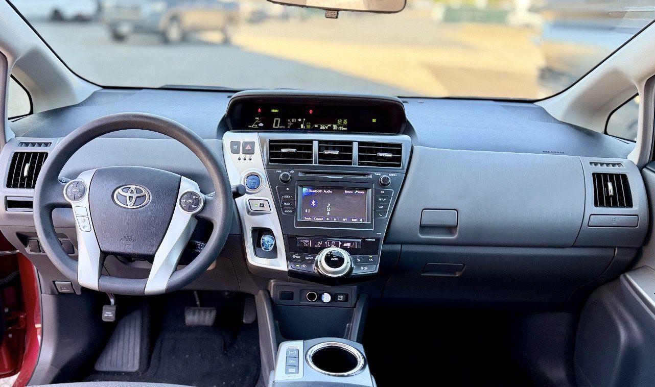 Used 2013 Toyota Prius V Three FWD image 12