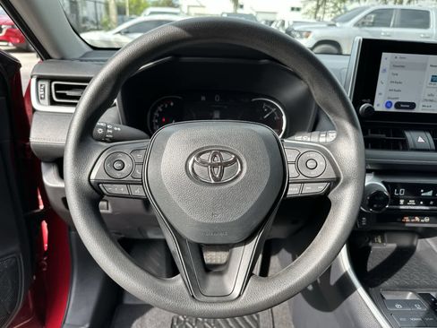 Used 2024 Toyota RAV4 XLE FWD image 21