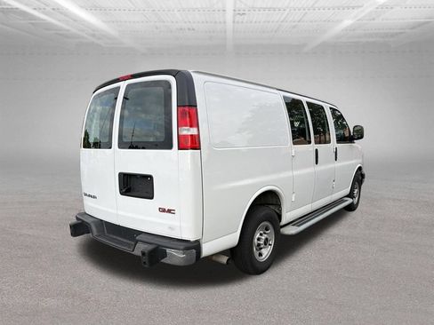 Used 2024 GMC Savana 2500 w/ Driver Convenience Package RWD image 5
