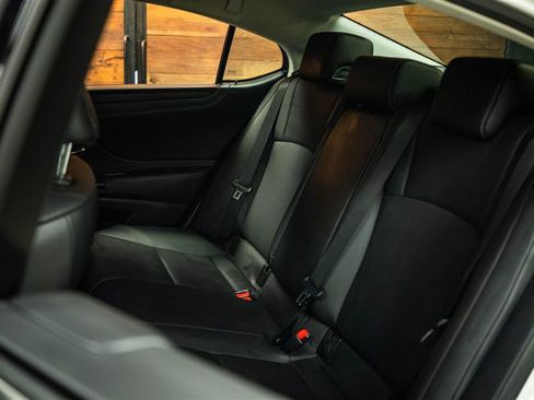 Used 2022 Lexus ES 250 w/ Premium Package AWD/4WD image 10