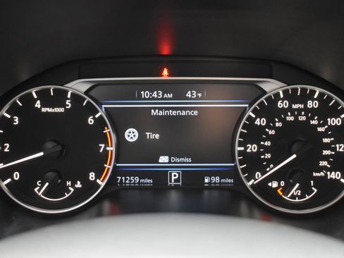 Used 2019 Nissan Altima 2.5 SR w/ SR Premium Package image 27