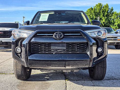 Used 2024 Toyota 4Runner SR5 AWD/4WD image 2