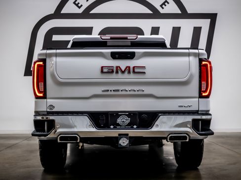 Used 2019 GMC Sierra 1500 SLT w/ SLT Premium Plus Package image 10