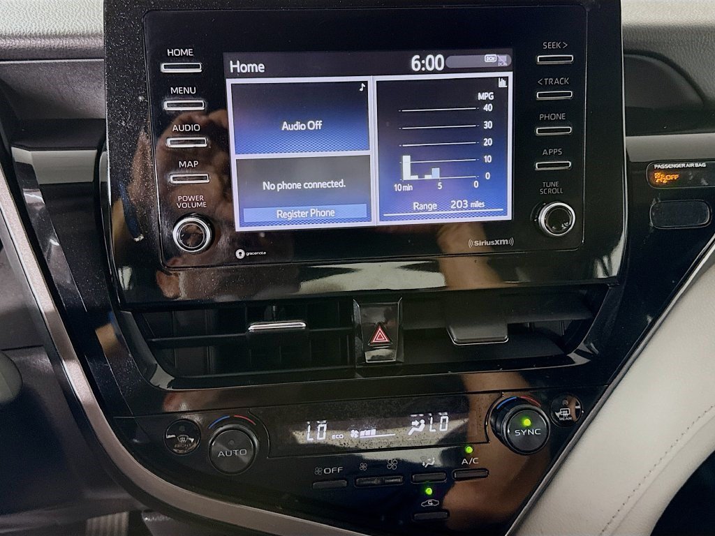 Used 2022 Toyota Camry LE FWD image 17