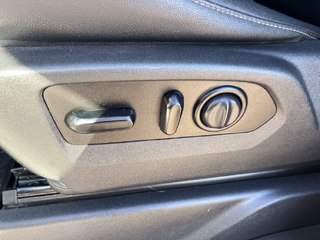 Certified 2021 Chevrolet Silverado 1500 LT Trail Boss w/ Convenience Package II AWD/4WD image 15